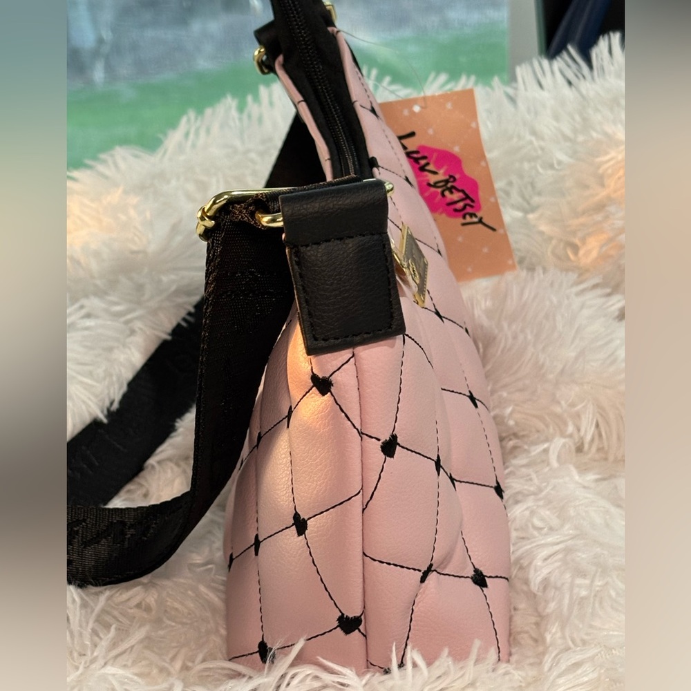 NWT Betsey Johnson Pink Quilted Black Heart Shoulder Bag Crossbody - Picture 6 of 14
